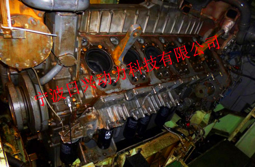 三菱S12柴油发动机喷油器的检测、调整