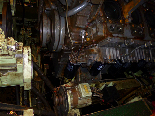 三菱S12柴油发动机缸体曲轴的检测、修理