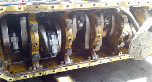 三菱R16柴油发动机缸体、曲轴的检测、修理