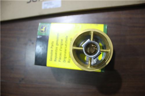 John Deere约翰迪尔强鹿柴油发动机凸轮轴套的检查、测量和装配