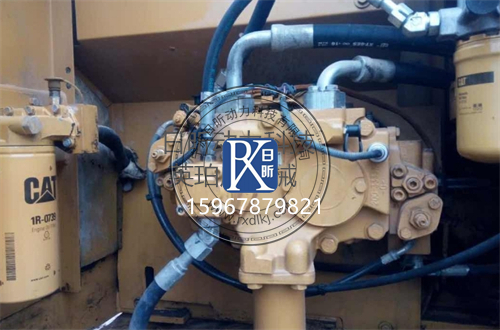 卡特CB-534D压路机转向泵：设备运转的“转向大脑”3787718/3082054
